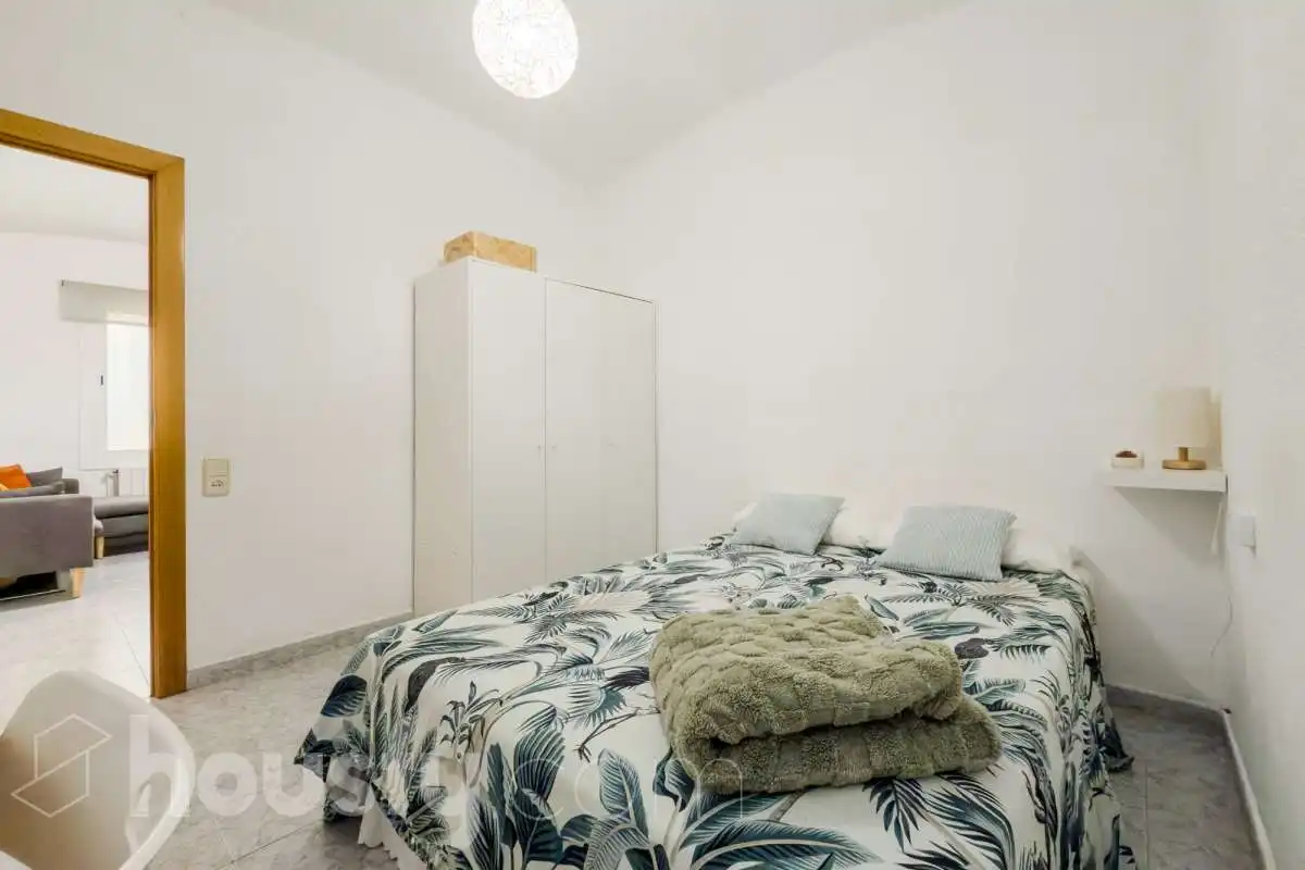 Habitación de Planta baja en venta en Barcelona con Aire acondicionado, Calefacción y Amueblado