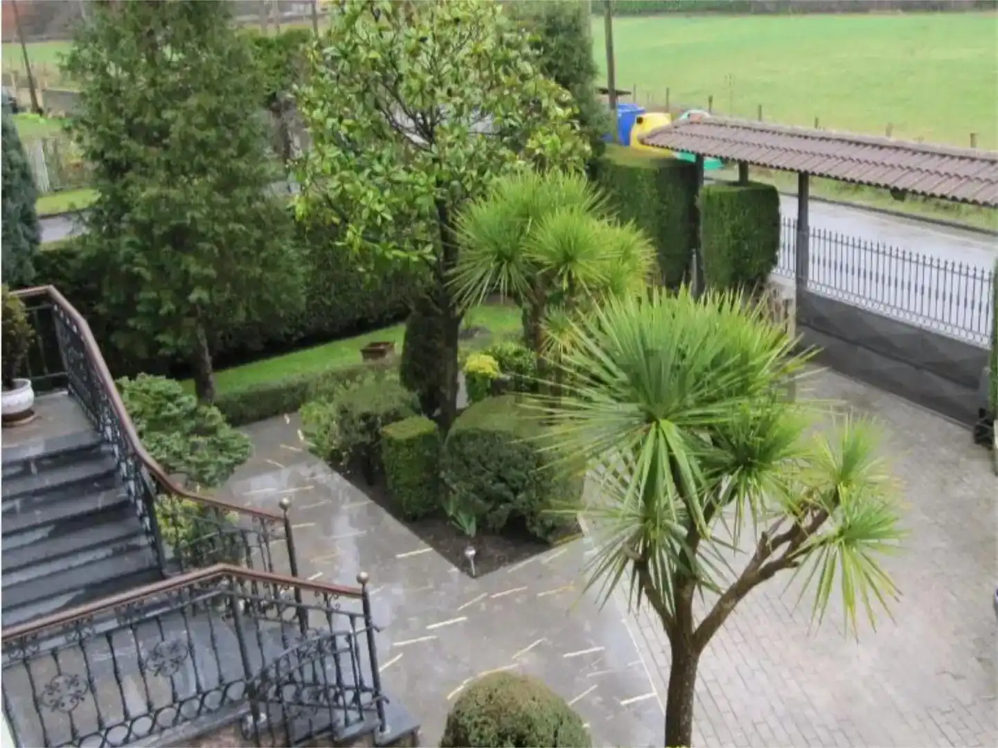 Jardí de Pis en venda en Siero amb Jardí privat, Parquet i Moblat