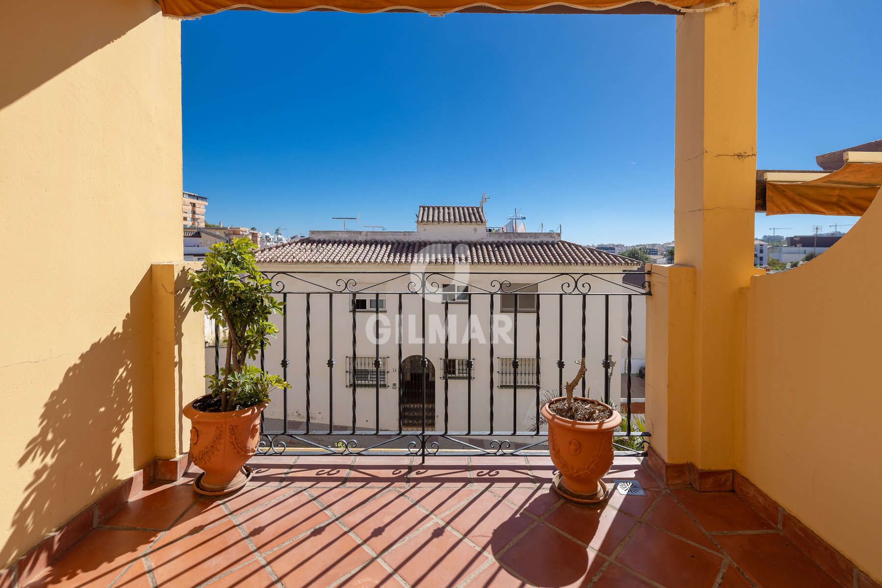 Exterior view of Single-family semi-detached for sale in Estepona  with Heating and Furnished