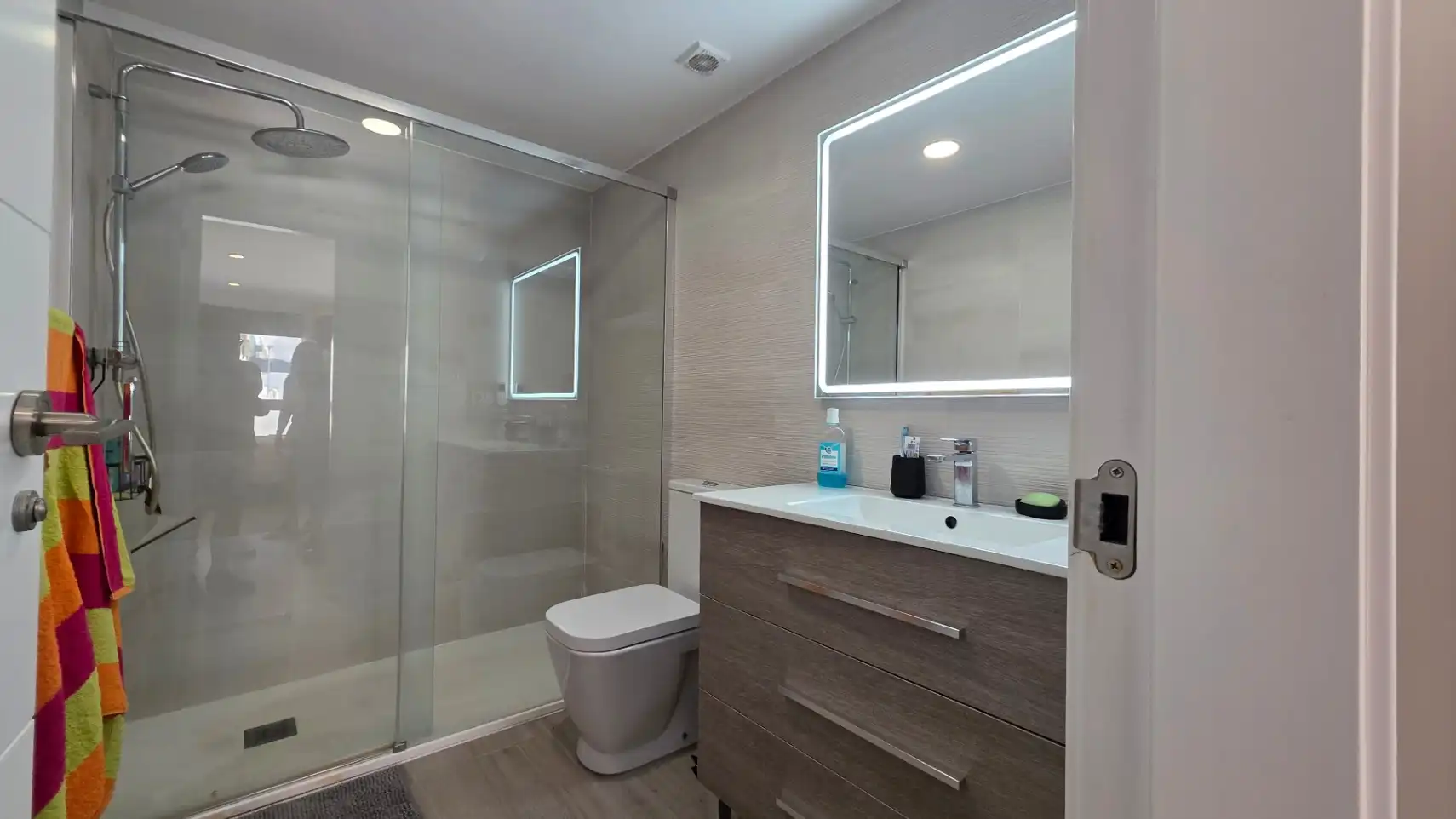 Bathroom of Apartments for sale in Dénia  with Air Conditioner, Heating and Terrace