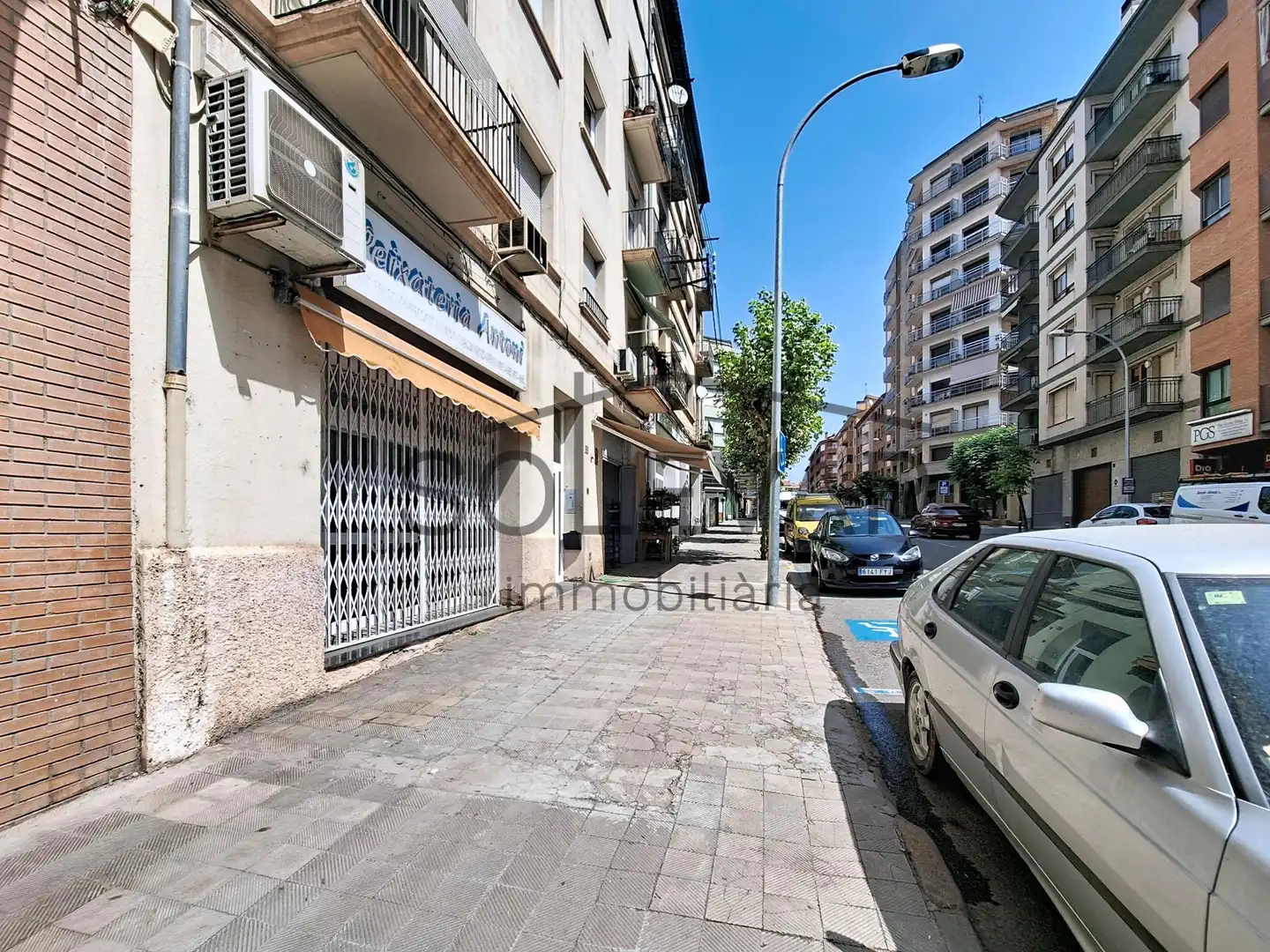Vista exterior de Local de lloguer en Tremp