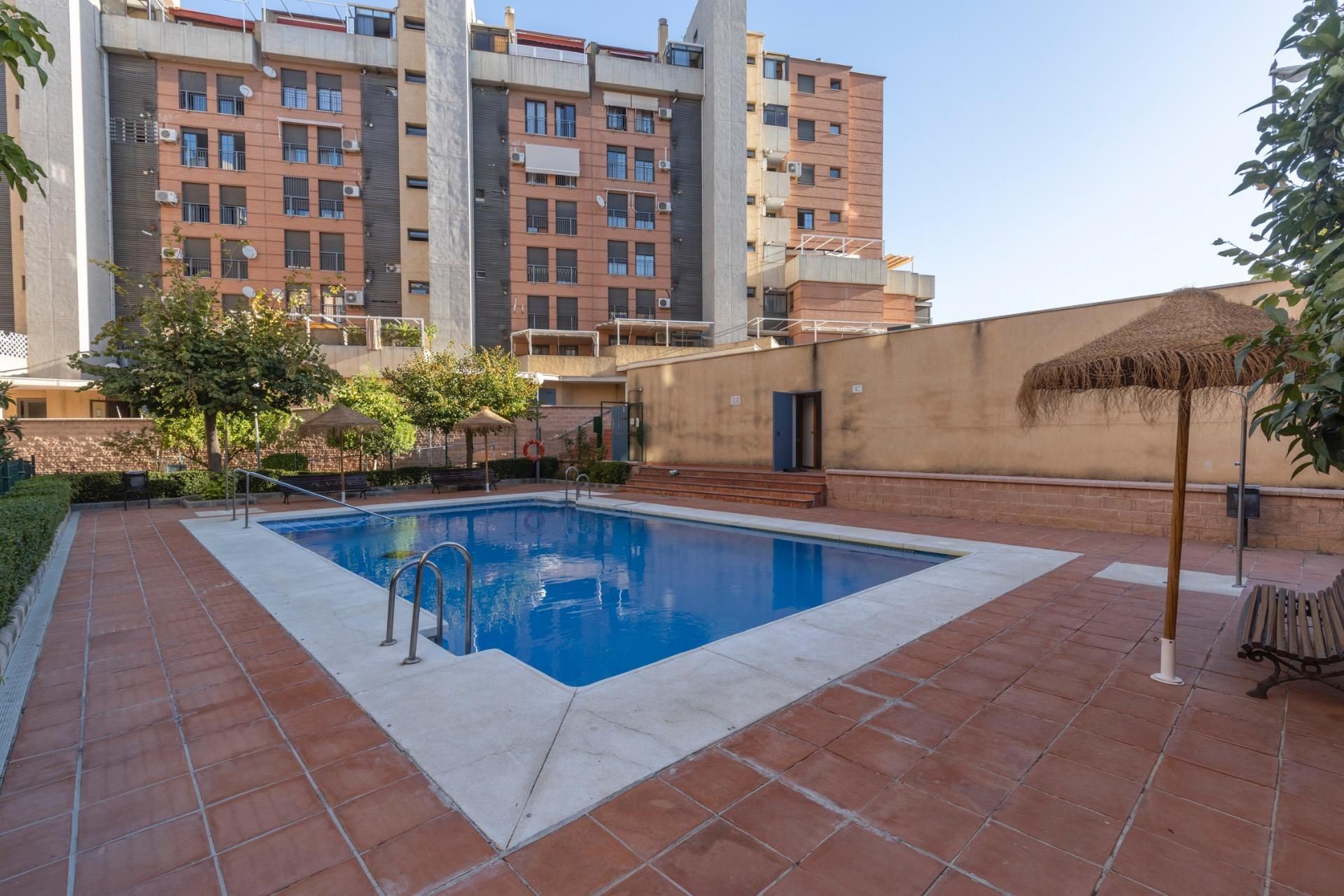 Swimming pool of Flat for sale in  Granada Capital  with Air Conditioner, Heating and Community pool