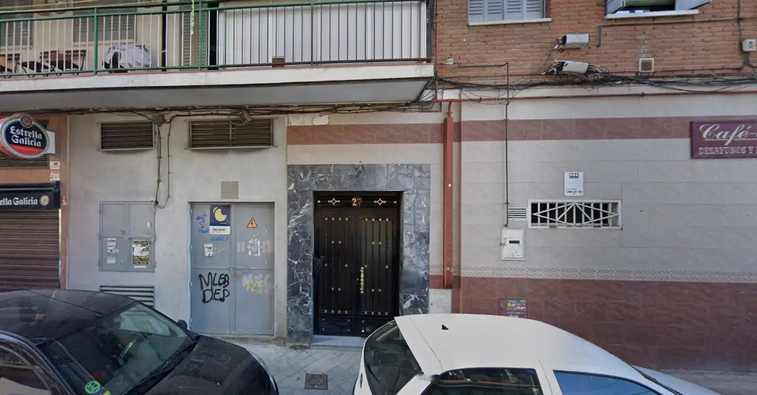 Vista exterior de Piso en venta en Madrid
