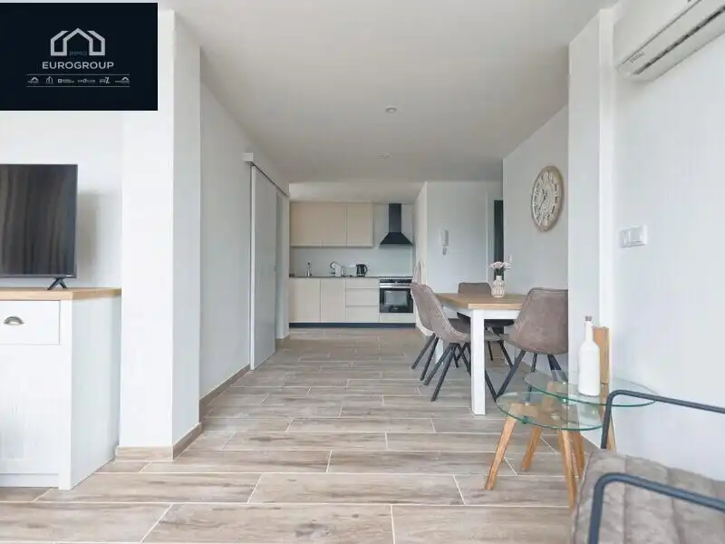 Cocina de Apartamento de alquiler en Benidorm con Calefacción, Jardín privado y Amueblado