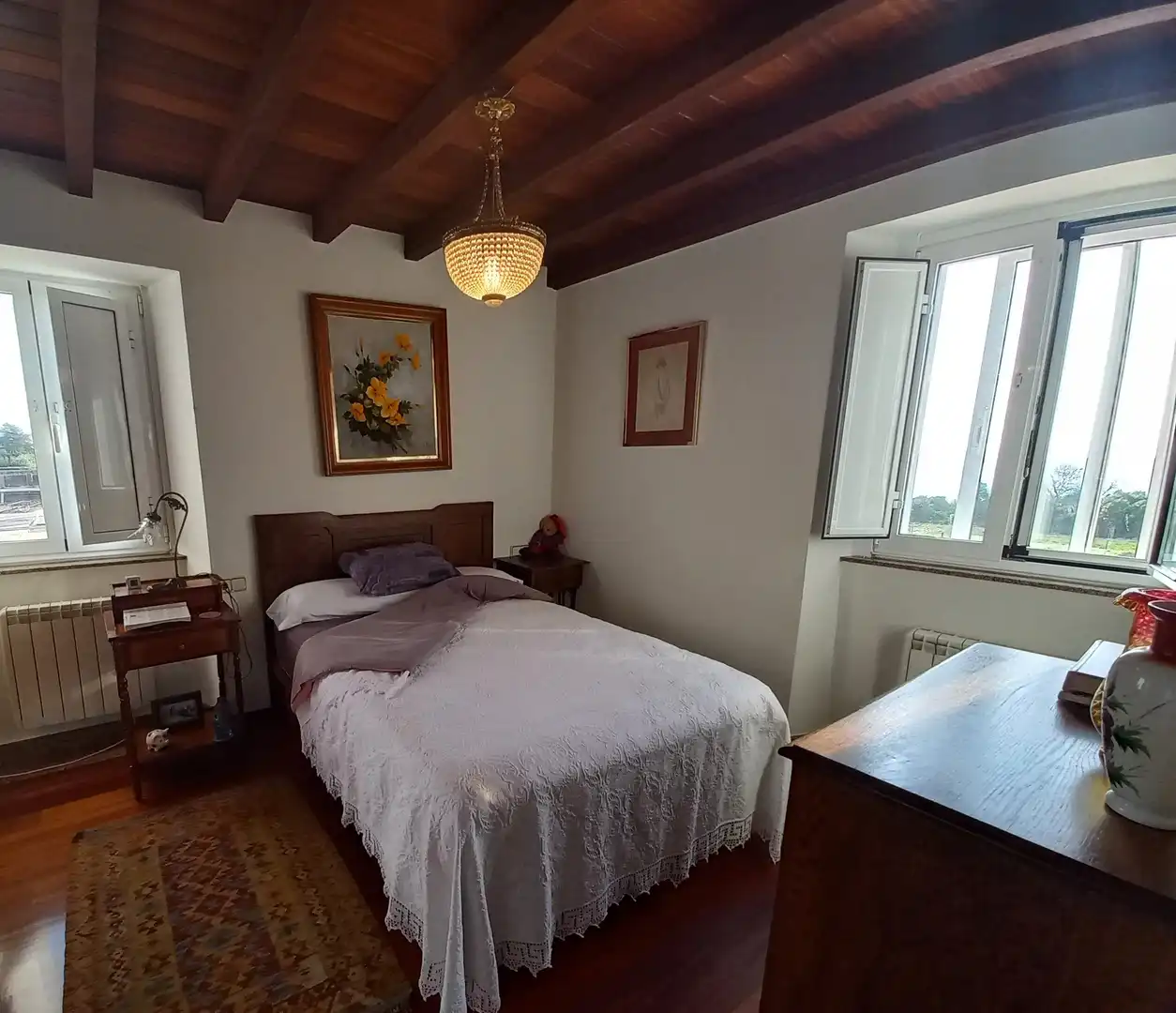 Dormitori de Casa o xalet en venda en Oleiros amb Parquet, Terrassa i Traster