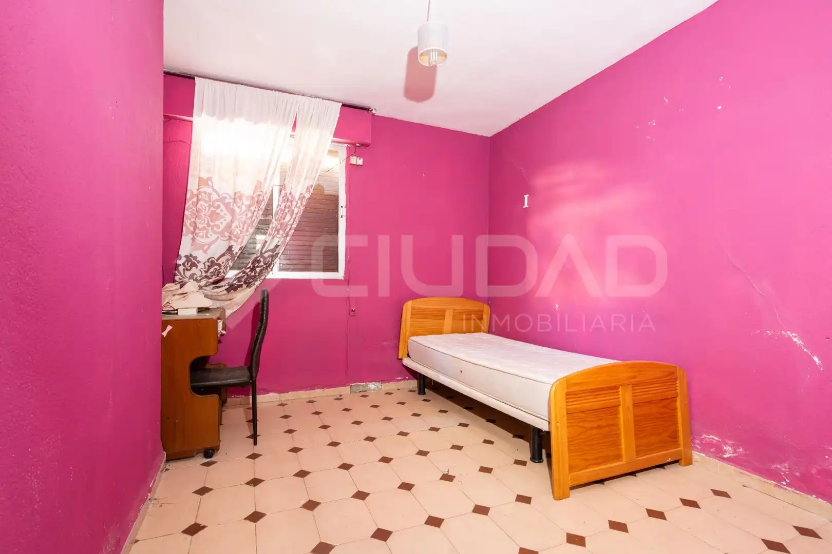 Bedroom of Flat for sale in Nervión