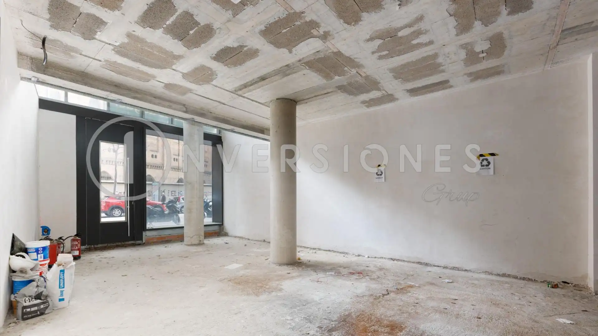 Local comercial de lloguer a Carrer Diputació, imagen 2