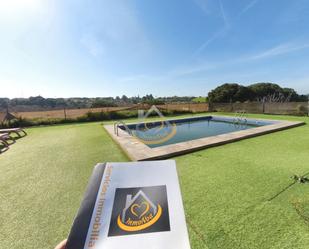 Schwimmbecken von Grundstücke zum verkauf in Cartaya