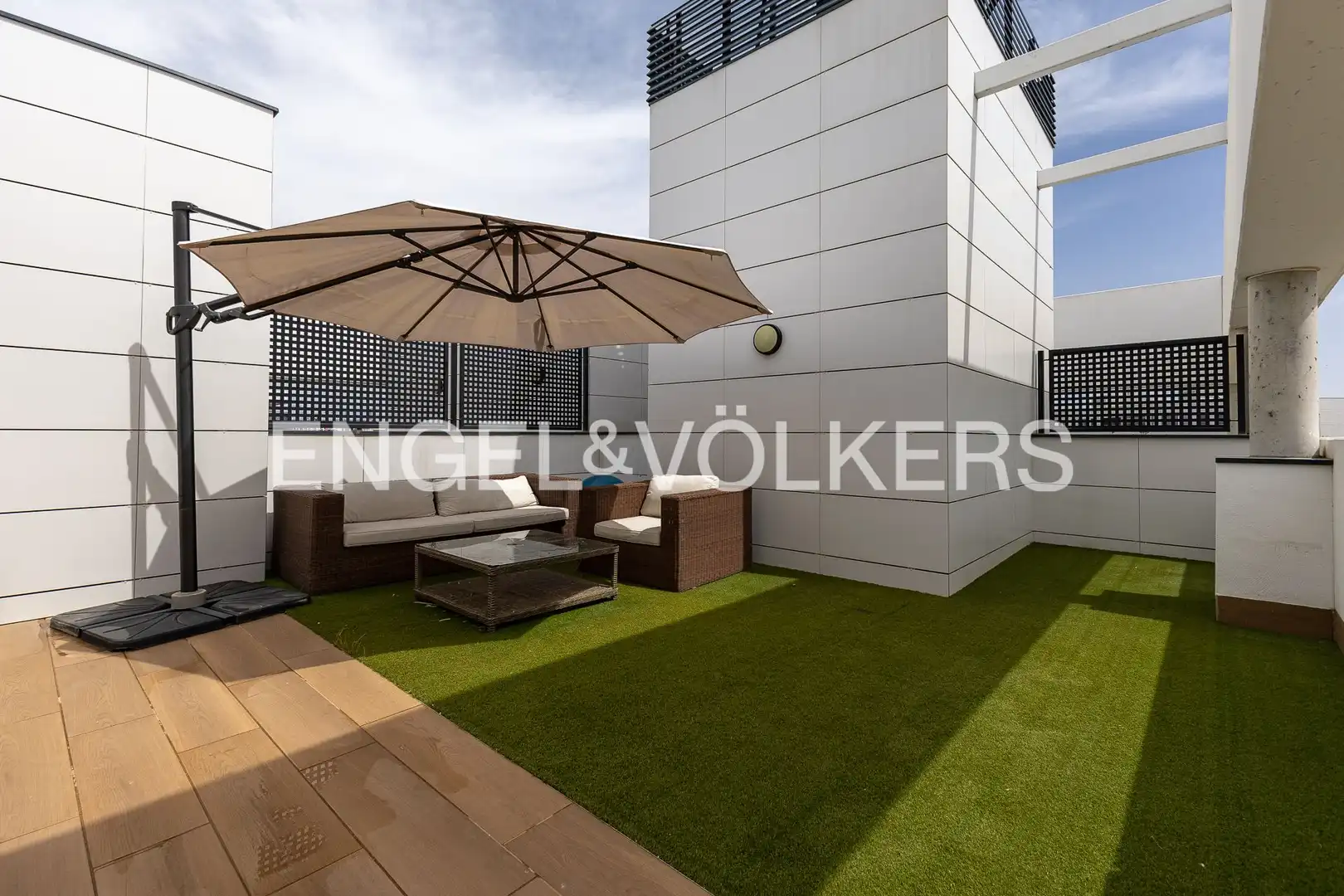 Terrace of Attic for rent in Madrid  with Air Conditioner, Heating and Private garden