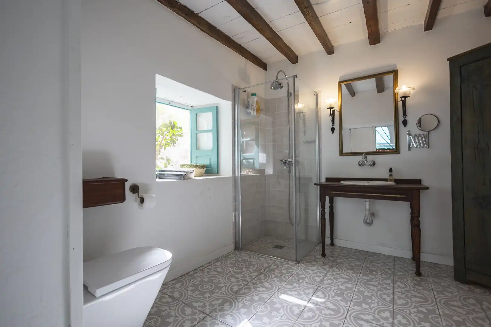 Bany de Casa o xalet en venda en Los Realejos amb Jardí privat, Terrassa i Traster