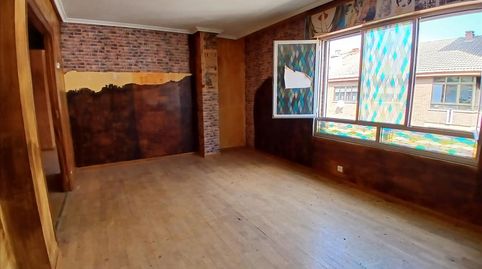 Foto 2 de Piso en venta en Cl Mayor, La Robla , León