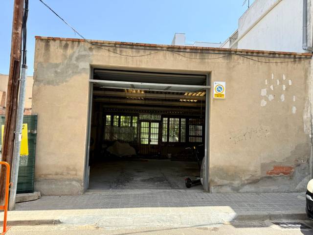 Local comercial en Venta en Mas d'En Serra - Els Cards