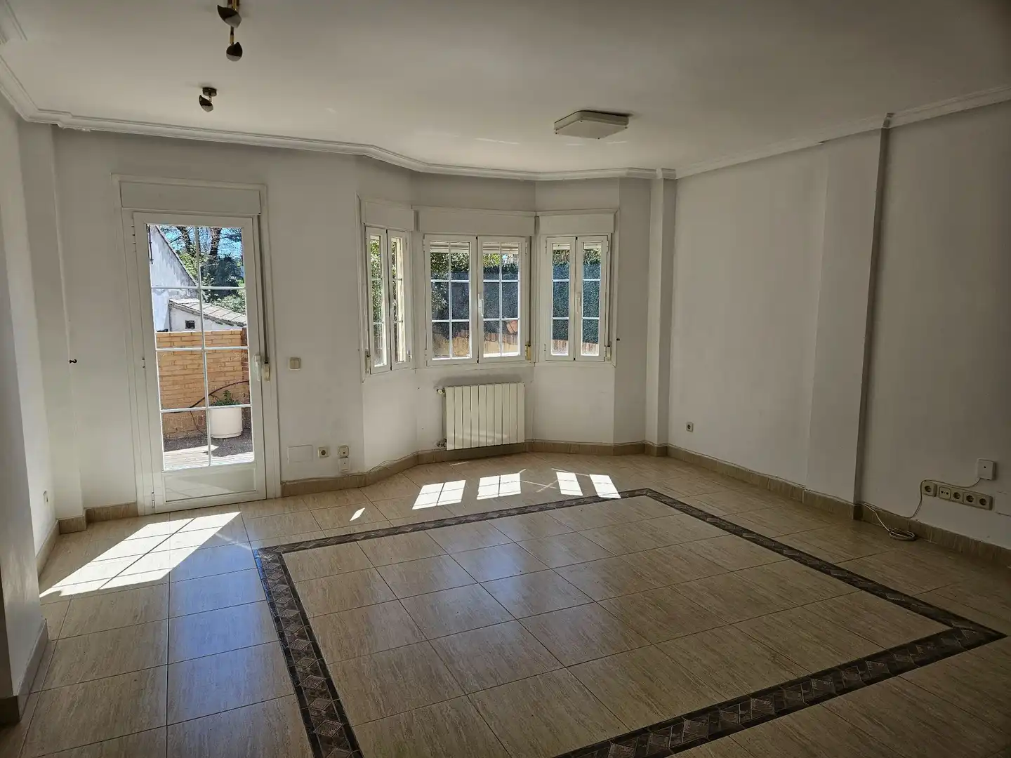 Living room of Houses for rent in Valdemorillo  with Air Conditioner, Heating and Private garden