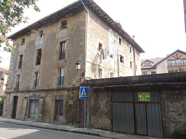 Piso en Venta en C/ Fuente del Amor en Limpias