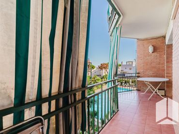 Piso con balcón en venta en Bellamar