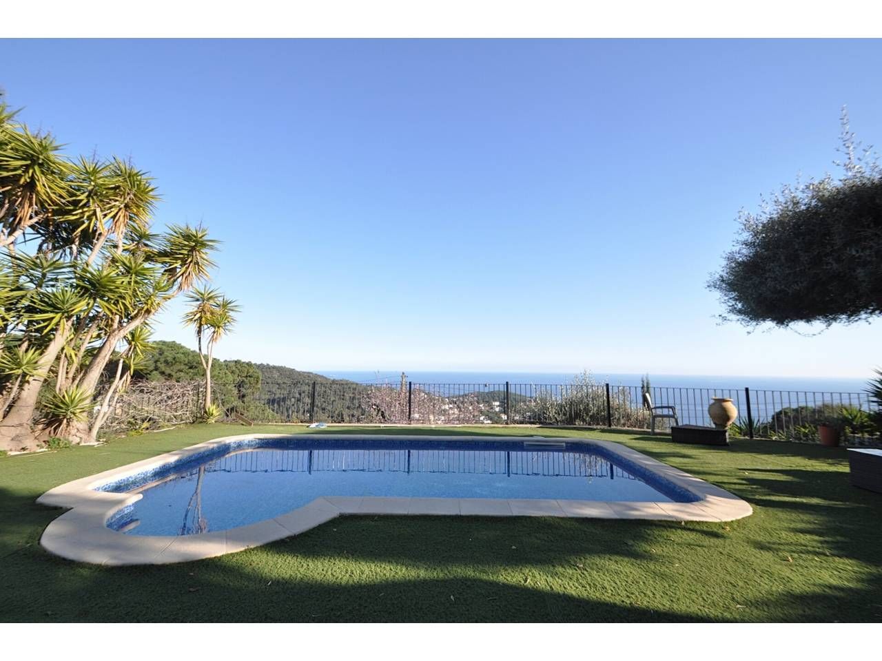 Piscina de Casa o xalet en venda en Lloret de Mar amb Jardí privat, Terrassa i Piscina