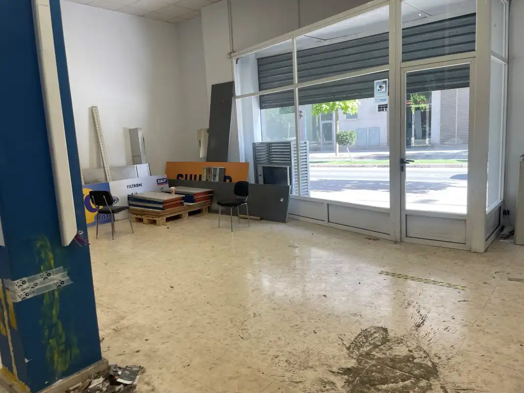 Business premises to rent in Avinguda de València