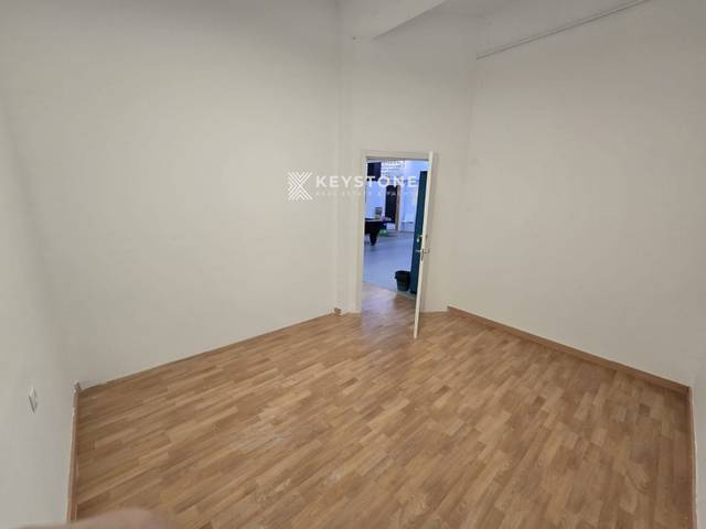 Local comercial en Alquiler en DOCTOR GÓMEZ ULLA en Carolinas Bajas