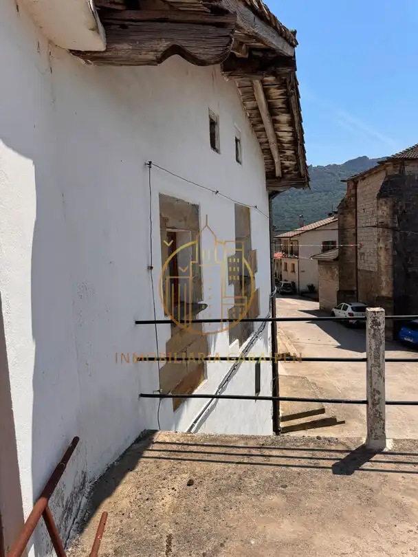 Vista exterior de Finca rústica en venda en Ergoiena amb Terrassa i Traster