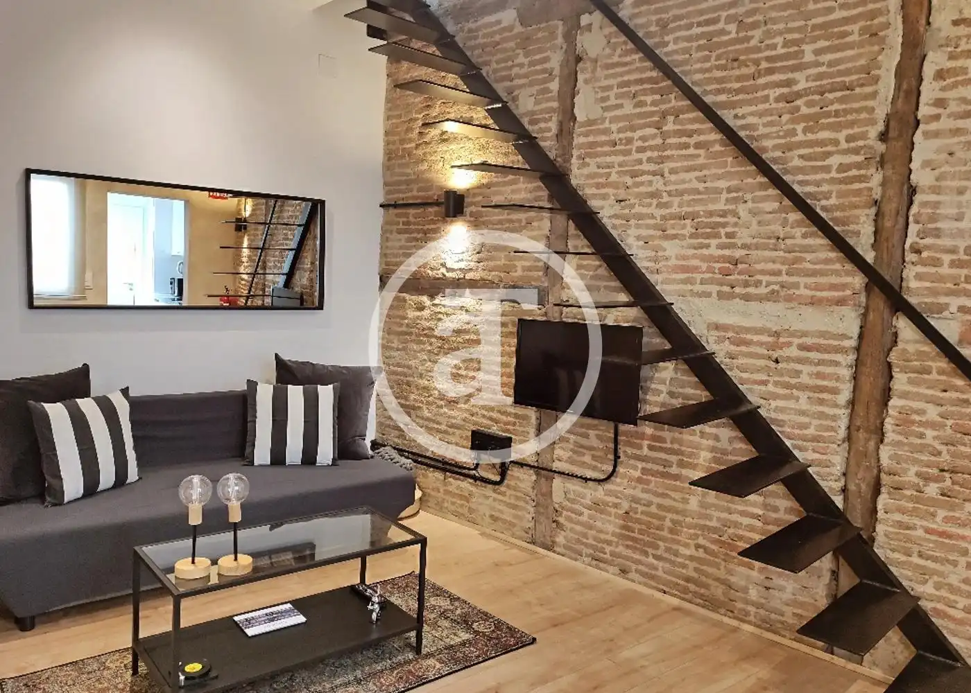 Dúplex de lloguer a Calle del Marqués de Santa Ana, Universidad - Malasaña