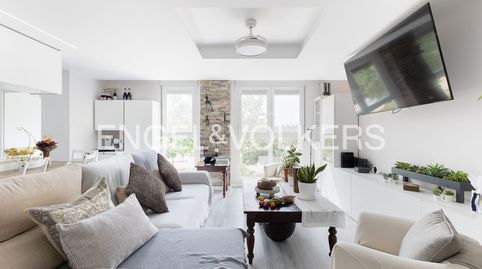 Foto 3 de Piso en venta en Nou Benicalap, Valencia Capital