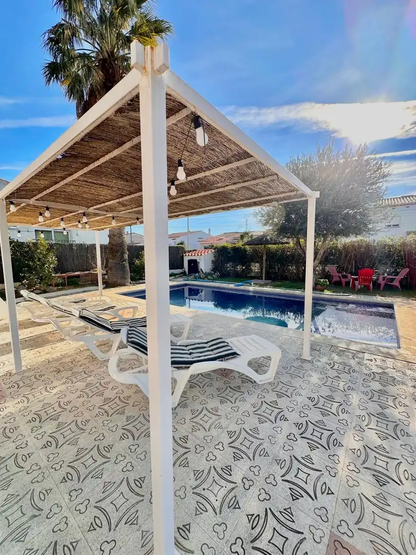 Casa amb piscina en venda a Castelló d'Empúries, imagen 2