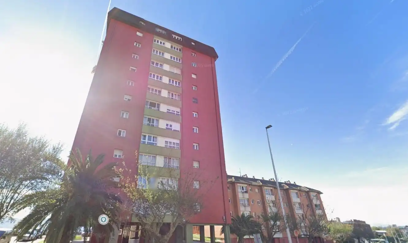 Piso con ascensor en venta en Alisal - San Román