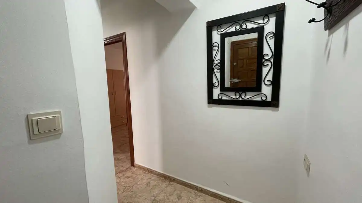 Piso en venta en Granada con Amueblado, Microondas y Balcón