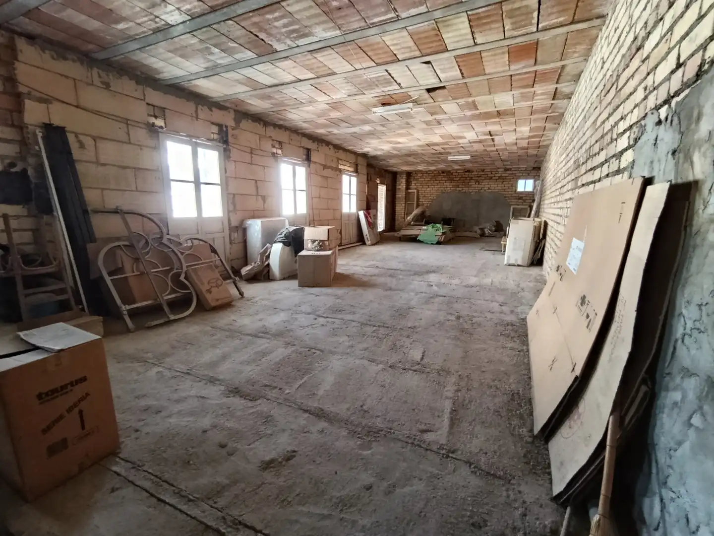 Edifici en venda en Iznájar