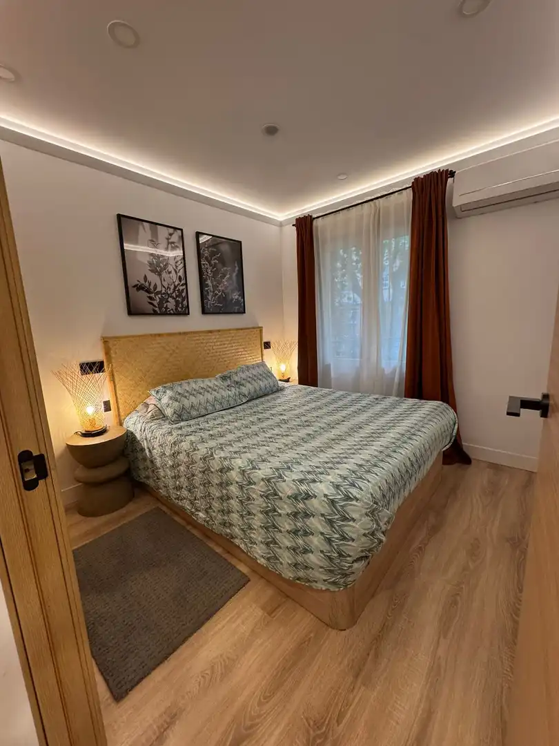 Bedroom of Flat for rent in Madrid  with Private garden, Terrace and Furnished