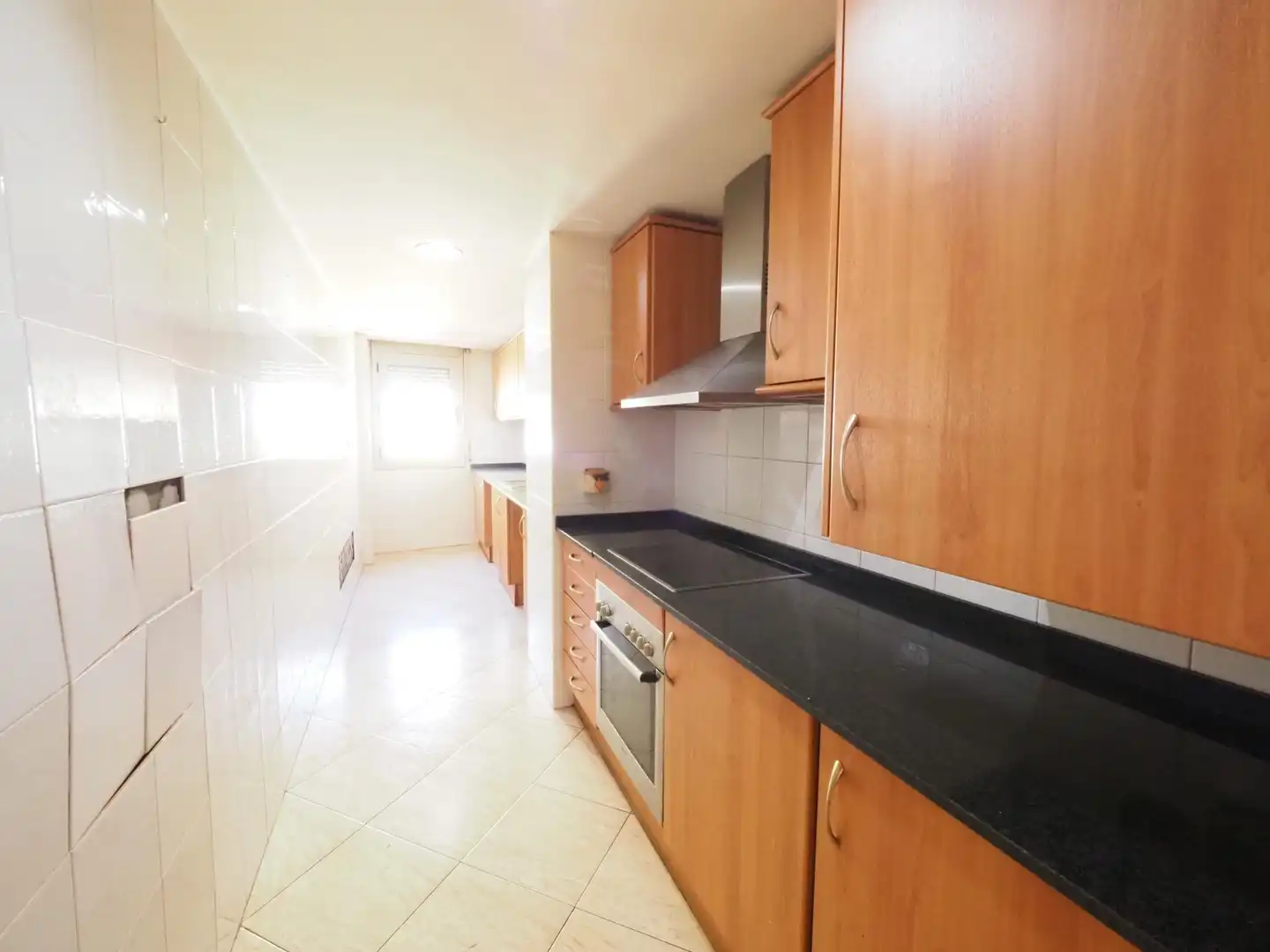 Cocina de Dúplex en venta en Vilanova del Camí con Terraza, Trastero y Piscina comunitaria