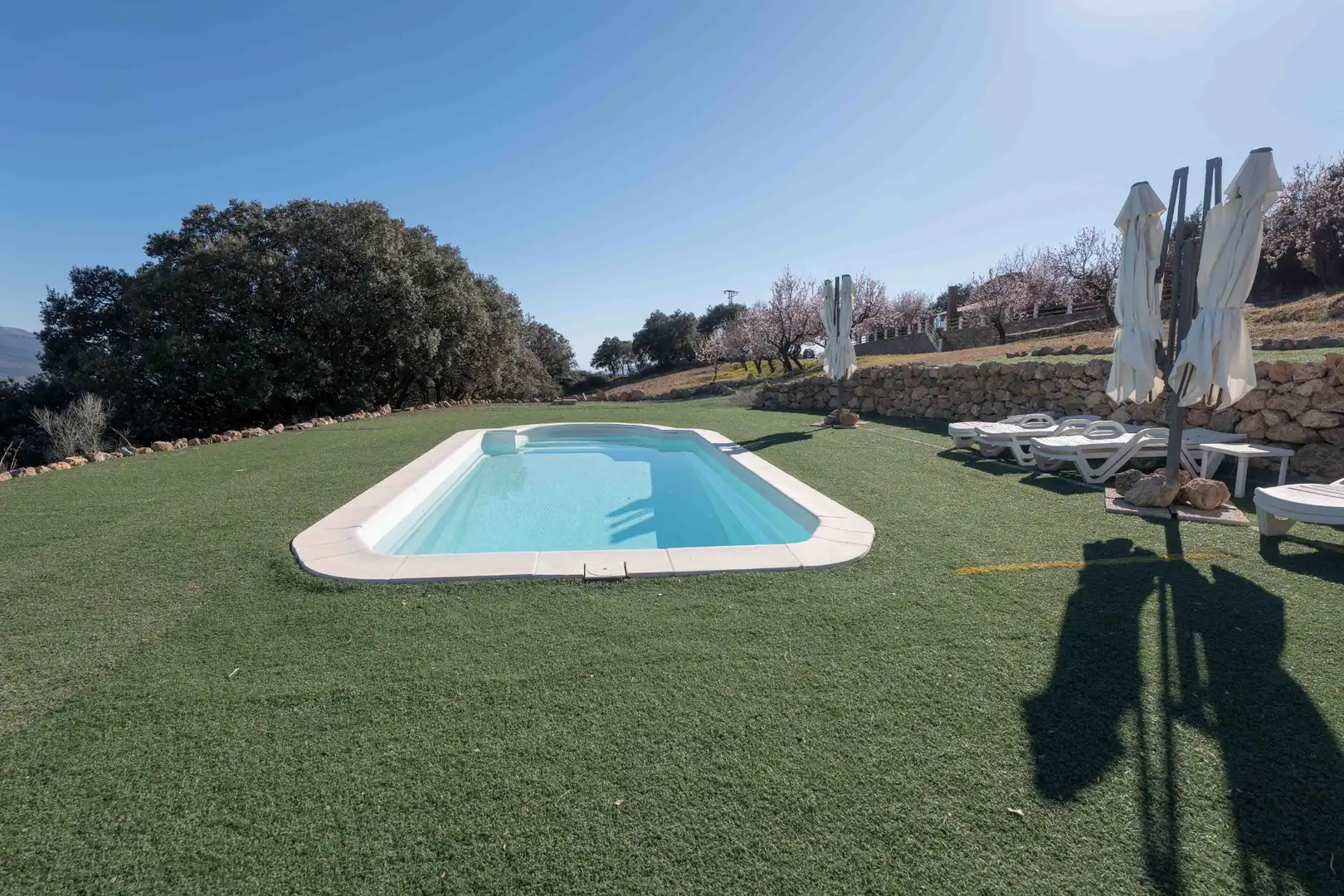 Piscina de Finca rústica en venta en Nevada con Aire acondicionado, Jardín privado y Terraza