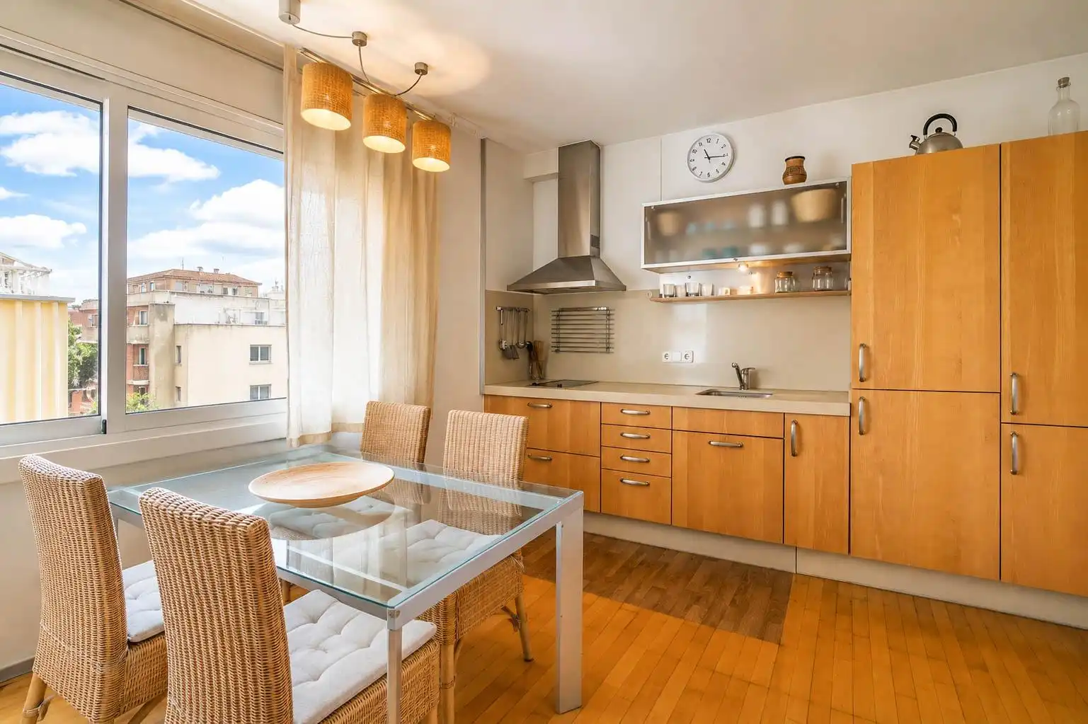Cuina de Àtic en venda en Barcelona amb Calefacció, Parquet i Moblat