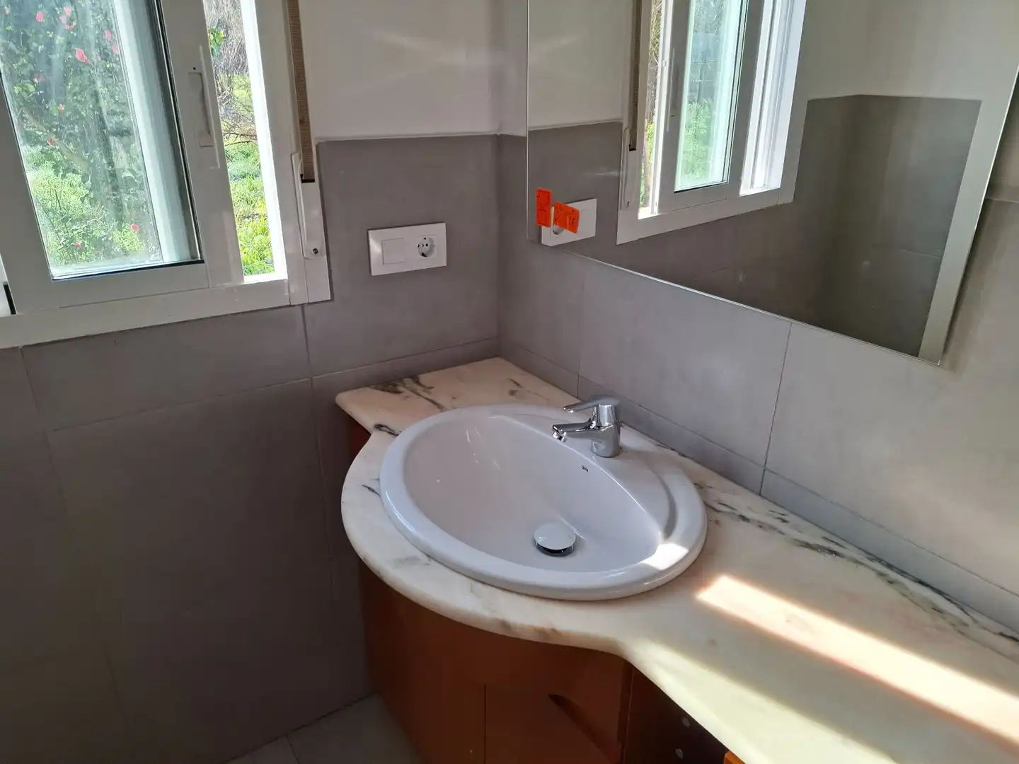 Bathroom of Detached homes for rent in O Carballiño    with Air Conditioner, Heating and Private garden