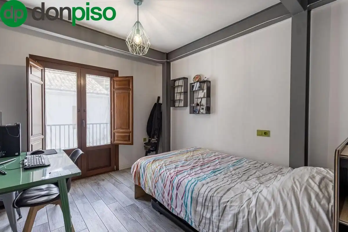 Bedroom of Houses for sale in Granada  with Heating and Terrace