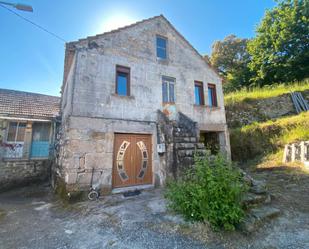 Exterior view of House or chalet for sale in Melón  with Private garden and Storage room