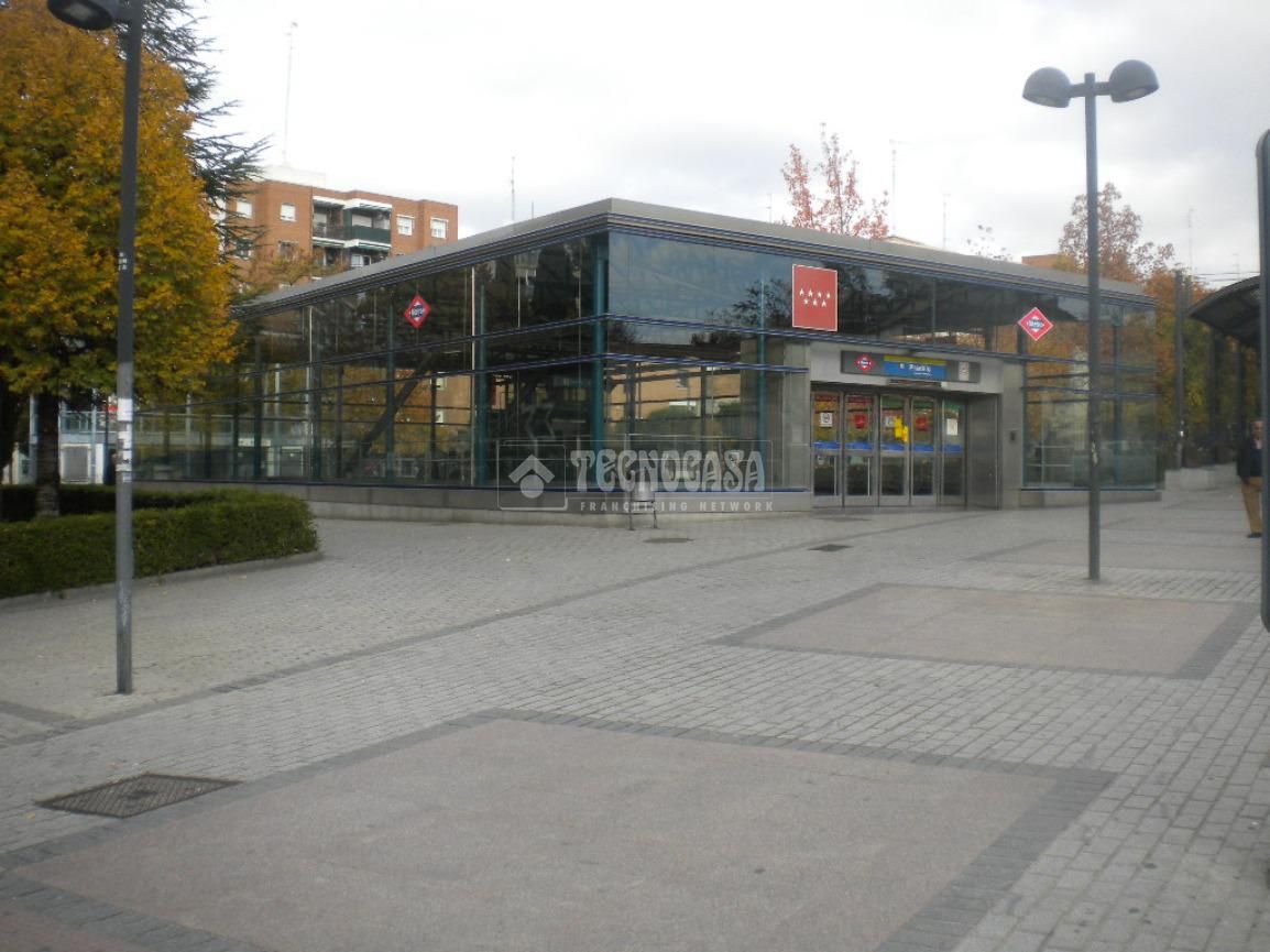 Vista exterior de Garatge en venda en Móstoles