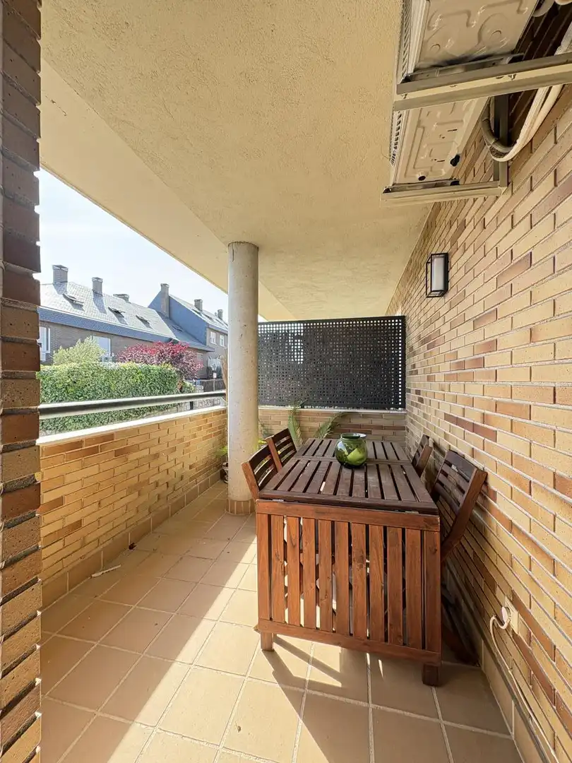 Terrasse von Maisonette zur Miete in Torrelodones mit Klimaanlage, Heizung und Terrasse