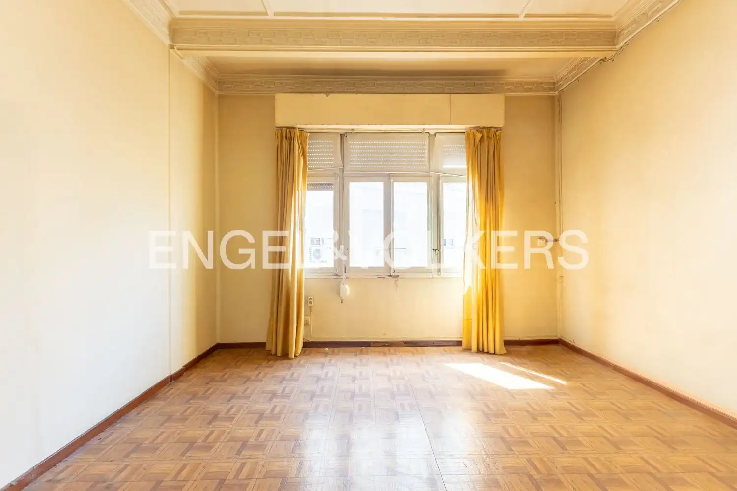 Wohnzimmer von Wohnung zum Verkauf in Valencia mit Heizung und Balkon