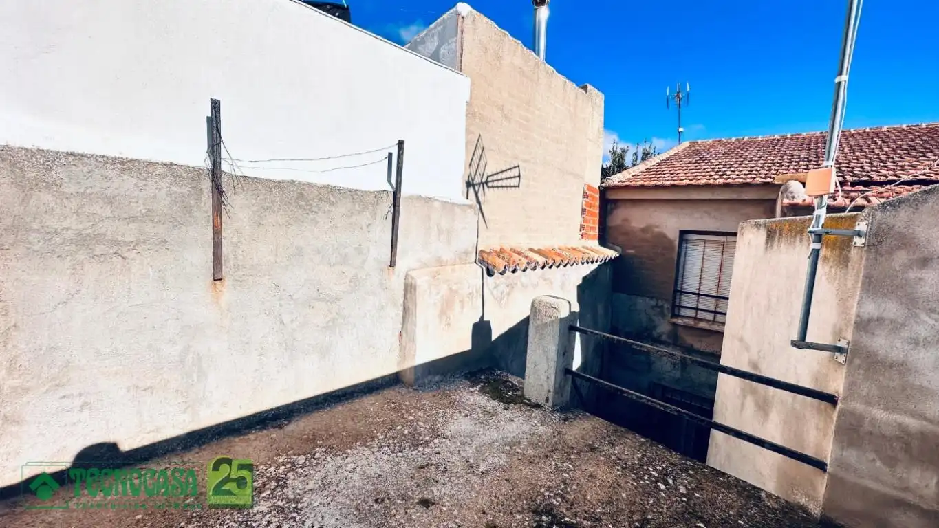 Vista exterior de Casa adosada en venda en Urda