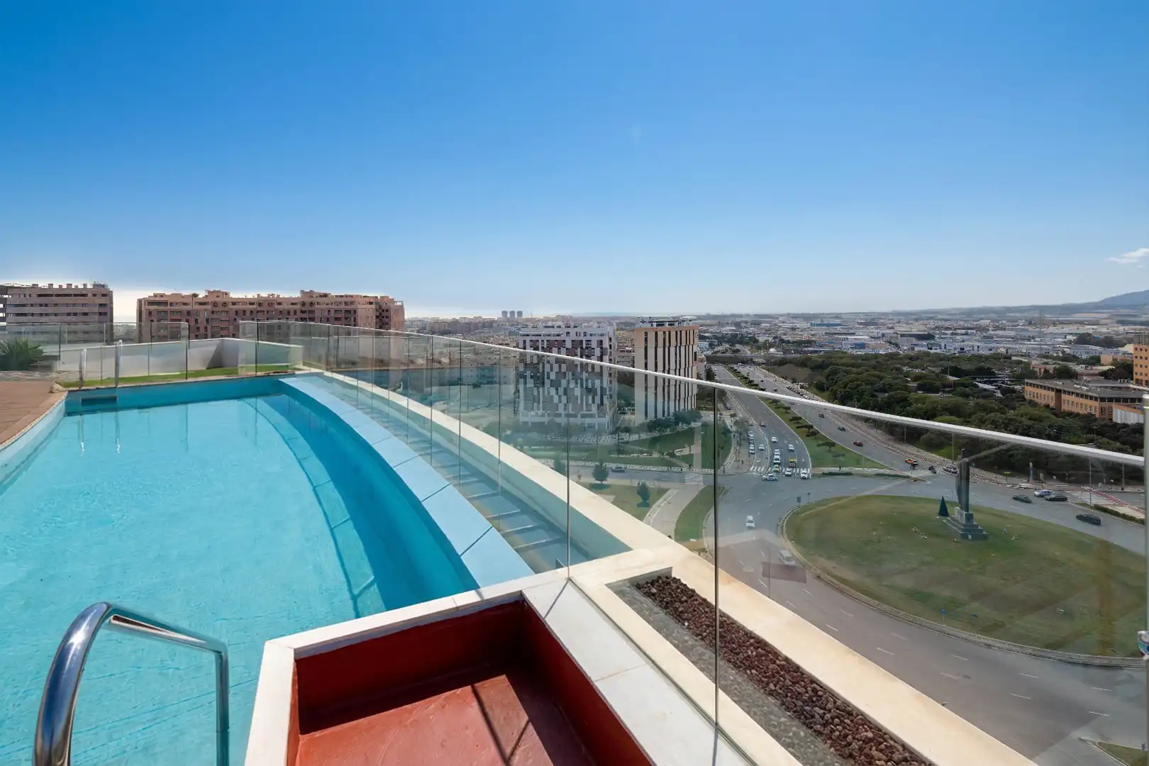 Piscina de Àtic en venda en Málaga amb Aire condicionat, Calefacció i Terrassa