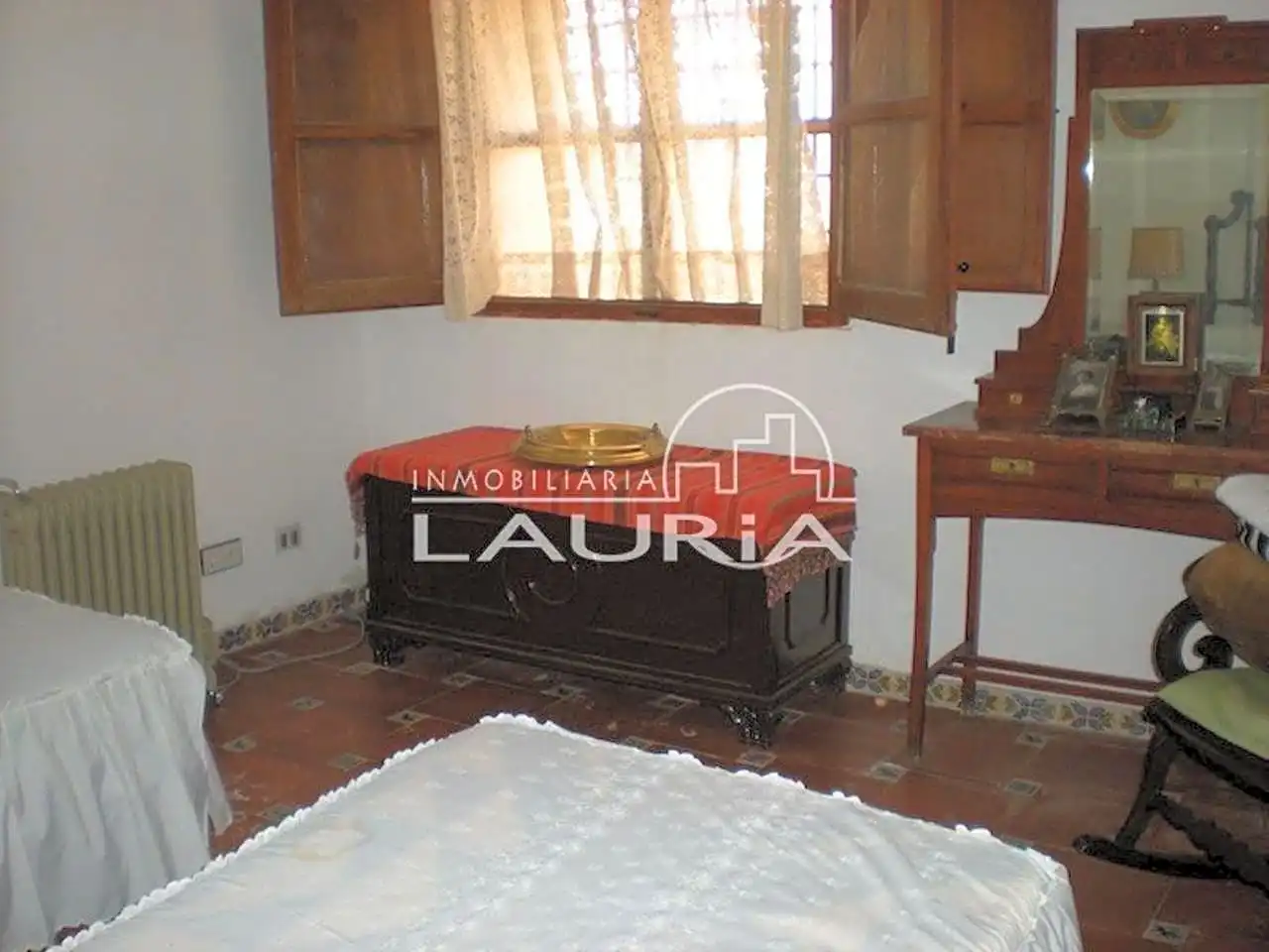 Bedroom of Houses for sale in Alpuente  with Air Conditioner and Terrace