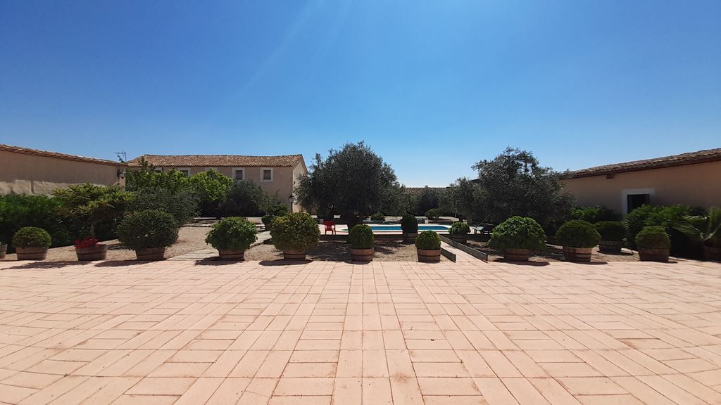 Garden of Country house for sale in Munera