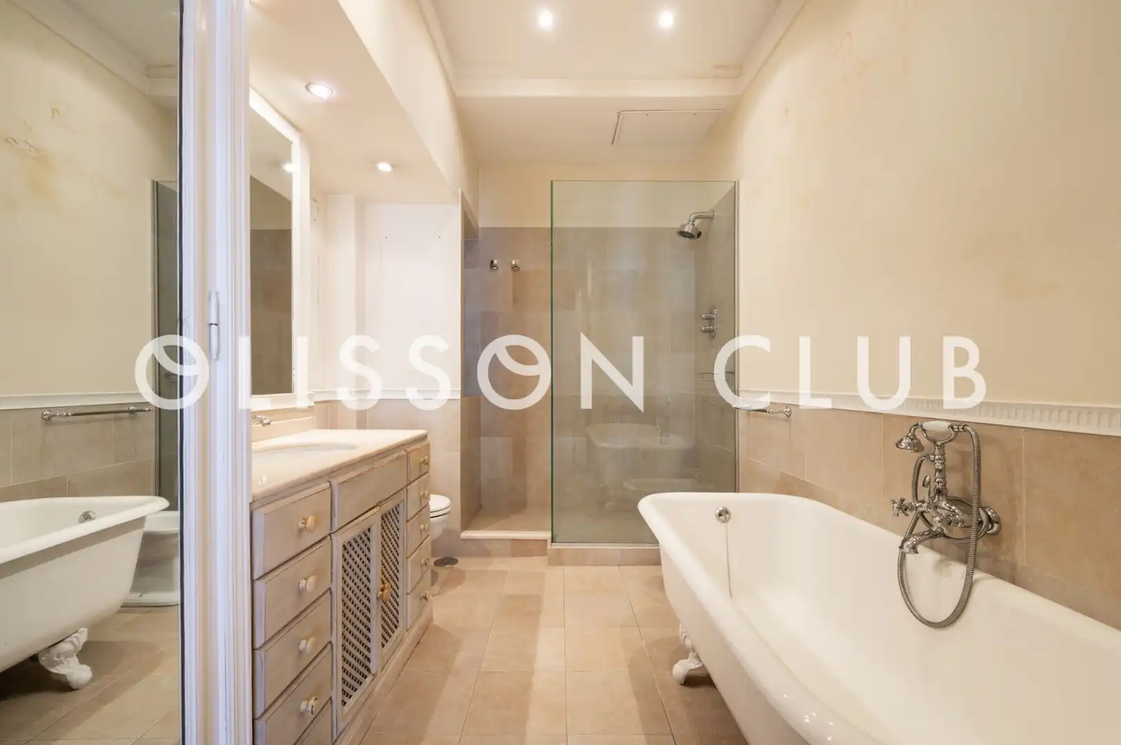 Baño de Piso en venta en Madrid con Aire acondicionado, Calefacción y Terraza