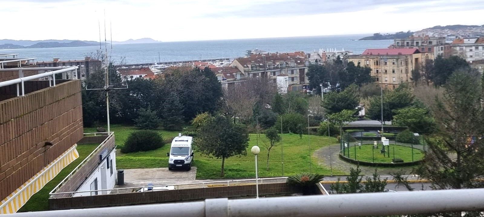 Parking of Flat for sale in Sanxenxo  with Terrace, Oven and Washing machine
