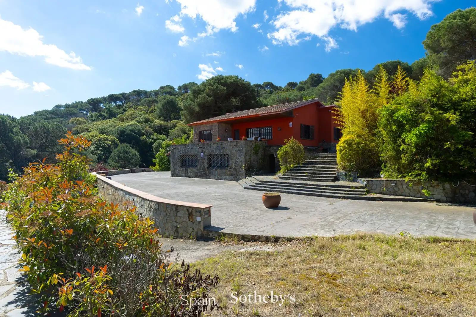 House with pool for sale in Av. Can Corbera, imagen 5