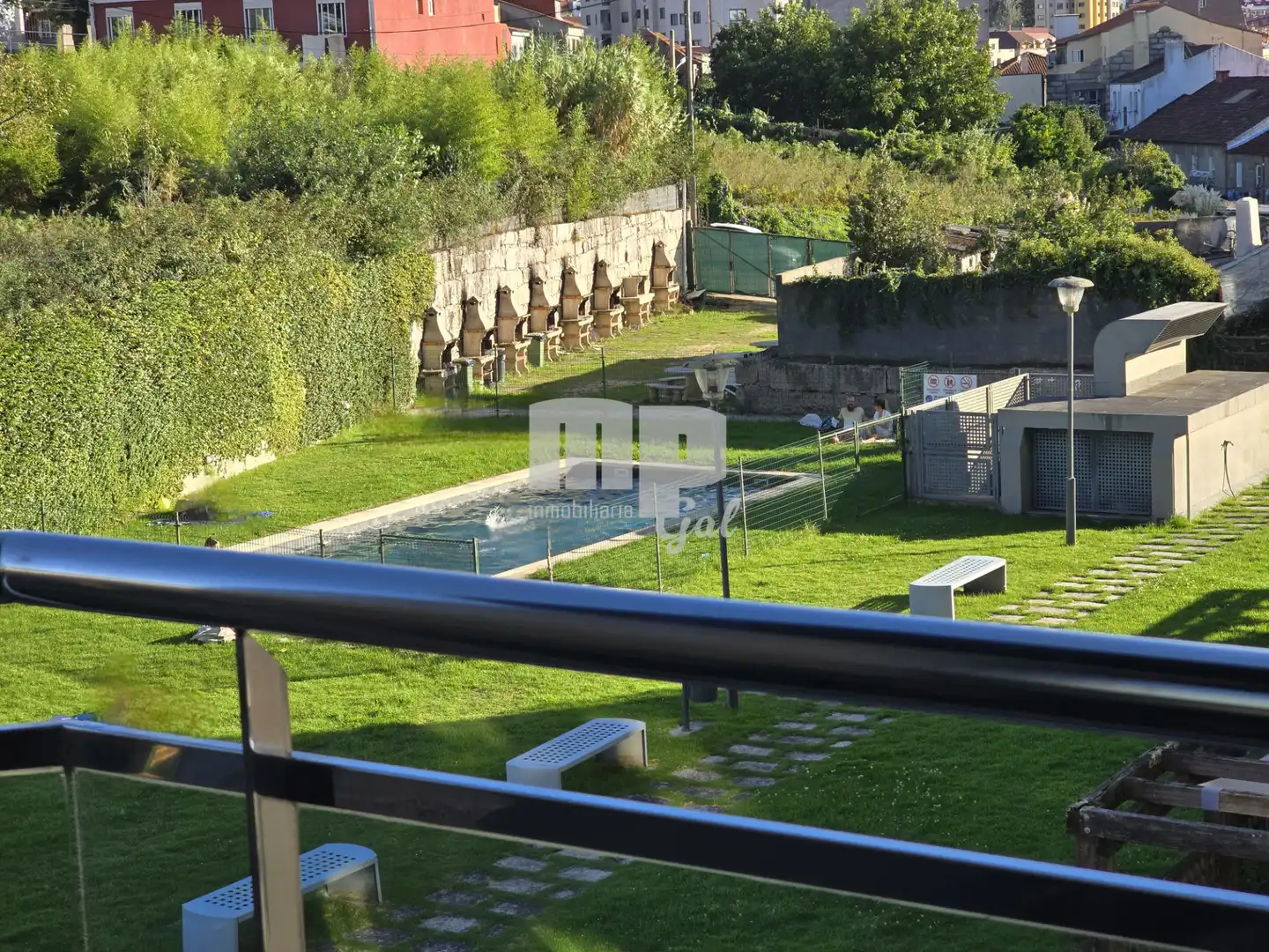 Appartement compact avec terrasse à vendre à Rúa de Aragón