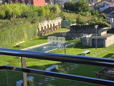 Apartament amb balcó en venda a Rúa de Aragón