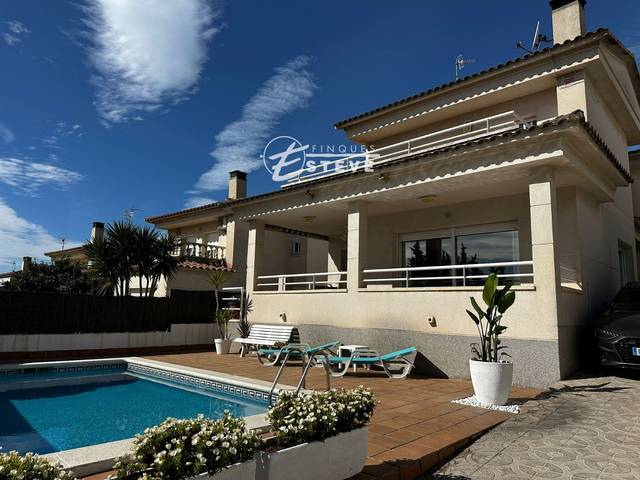 Casa-chalet en Alquiler en Llevant en Mas Mel