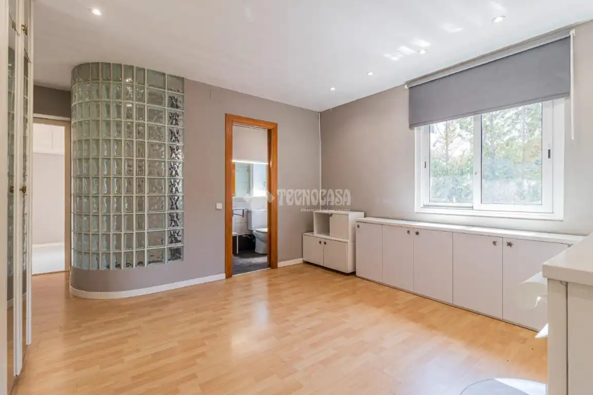 Habitación de Ático en venta en Sant Cugat del Vallès con Balcón